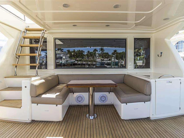 Boat rental Mochi NOMADA in Bahamas on Samboat