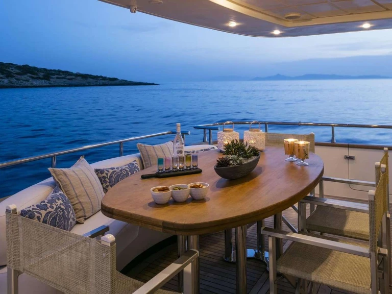 Luxury Yacht for rent Athens at the best price