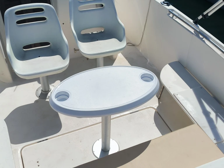 Yacht charter Saint-Jean-de-Luz cheap Cap Camarat 7.15
