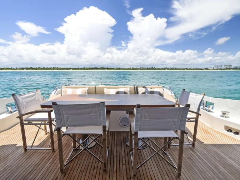 Boat rental Azimut Fantastic in State of Florida on Samboat
