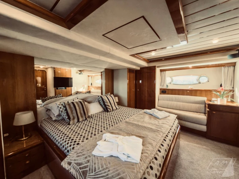 Ferretti Angelica in Riposto on SamBoat