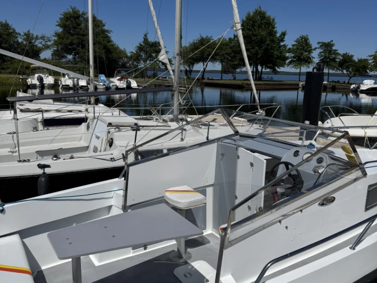 Sbpem S570 charter bareboat or captained in  Biscarrosse