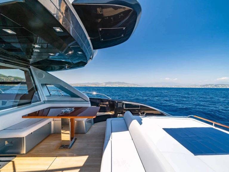 Luxury Yacht rental in Castelsardo - Riva BLUE SHARK