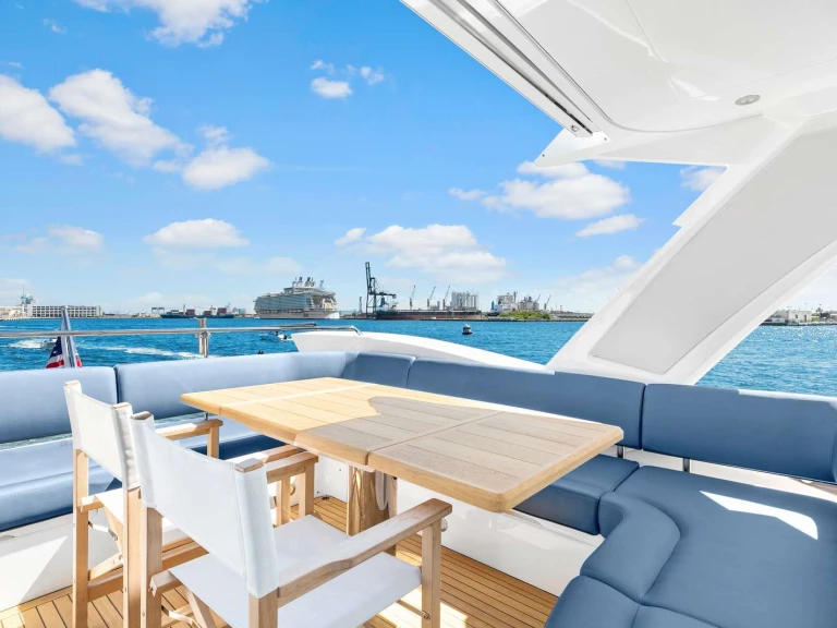 Sunseeker Done Deal in Bahamas on SamBoat