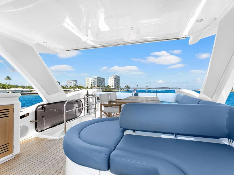 Yacht charter Bahamas cheap Done Deal