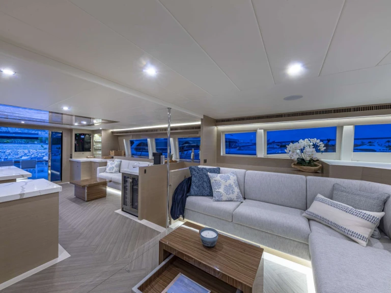Boat rental Horizon OMAKASE in British Virgin Islands (BVI) on Samboat