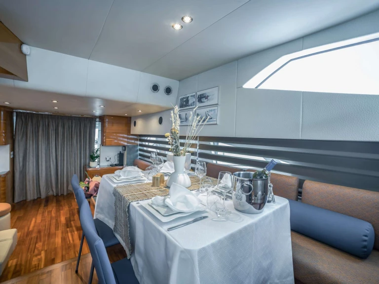 Luxury Yacht for rent Athens at the best price