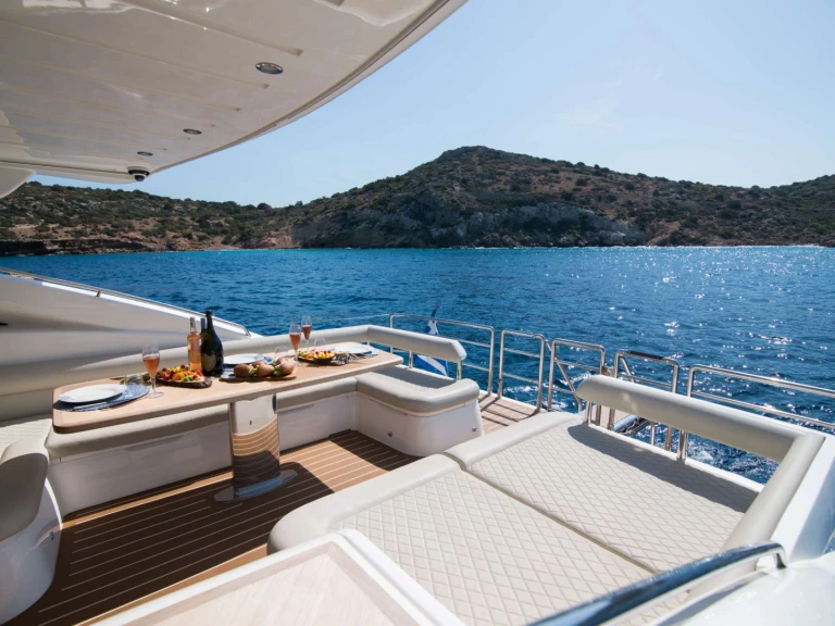 Luxury Yacht for rent Athens at the best price