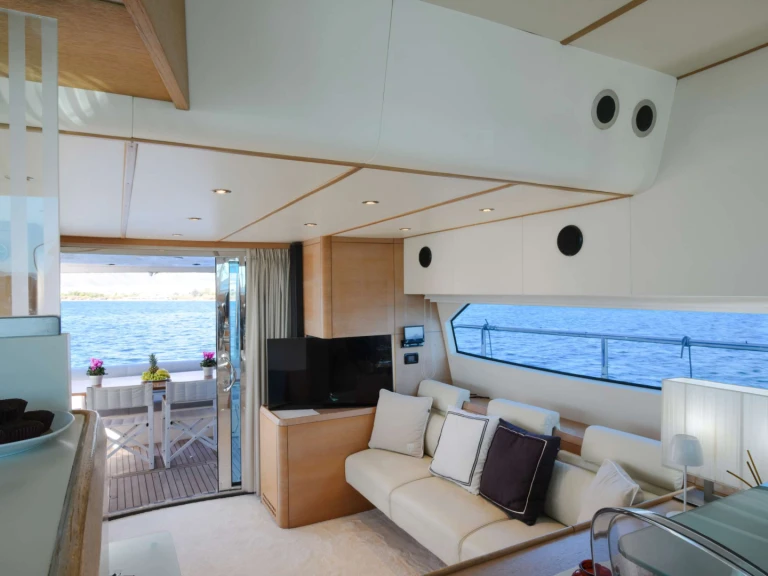 Luxury Yacht rental with or without captain Aicon Athens