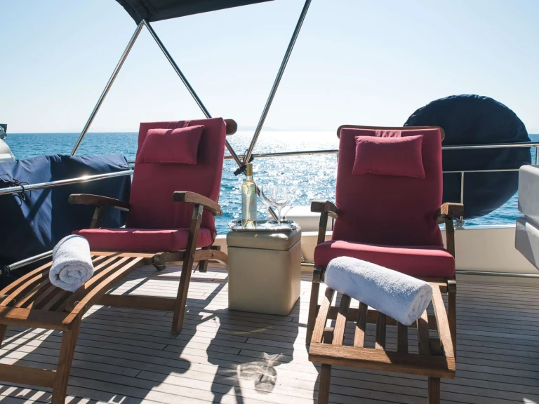 Luxury Yacht rental in Piraeus - Posillipo TEMPTATION