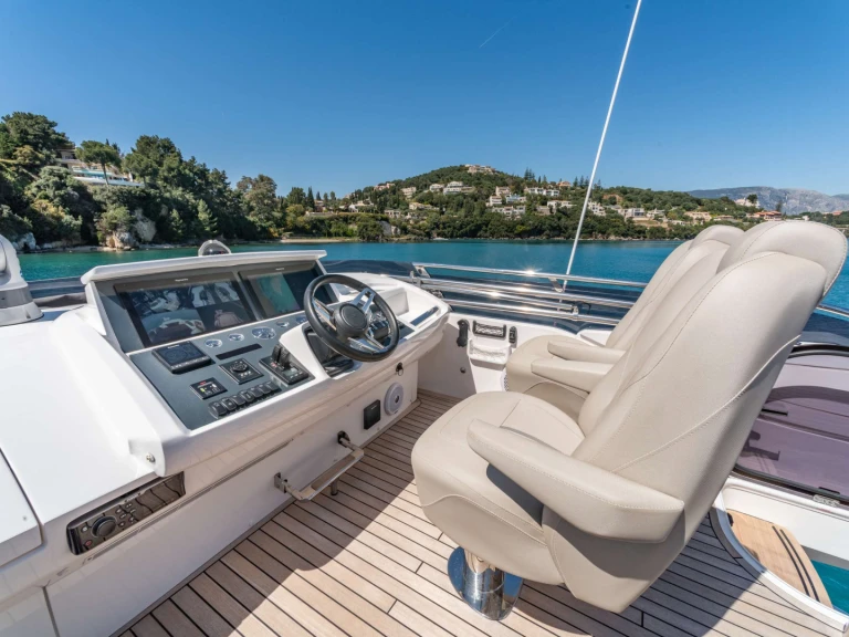 Princess, UK FAR & AWAY in Gouvia on SamBoat
