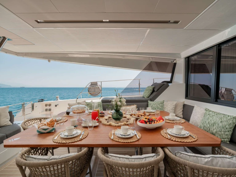 Bareboat Rental Luxury Yacht Fountaine Pajot with a boat licence