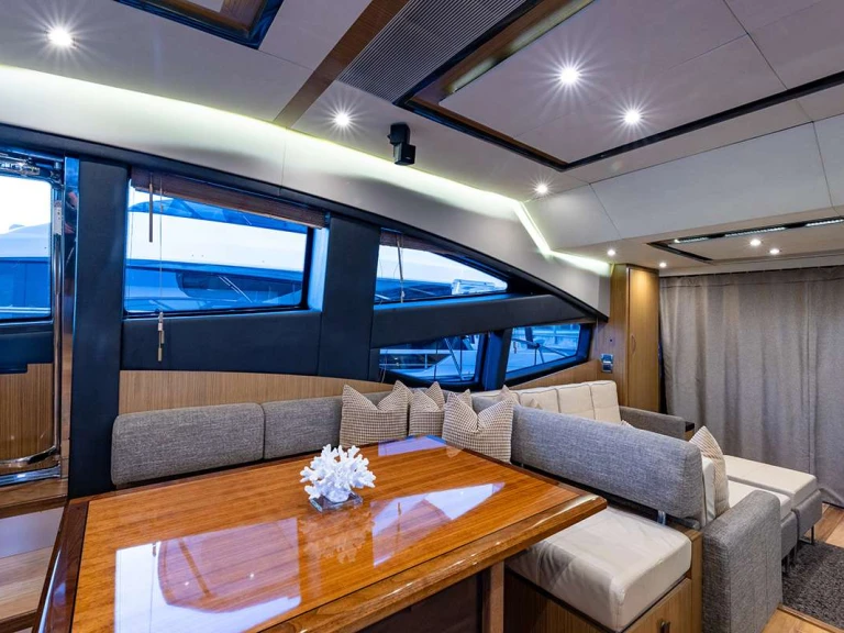 Boat rental Sea Ray Dreamtime in Nassau on Samboat