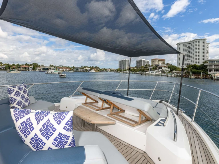 Luxury Yacht for rent Boca Raton at the best price