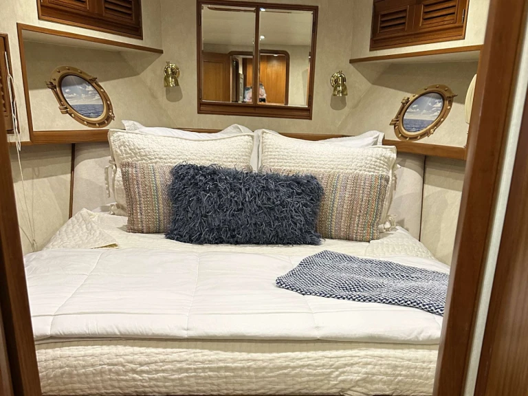 Rent a Offshore Timeless 62 Bahamas