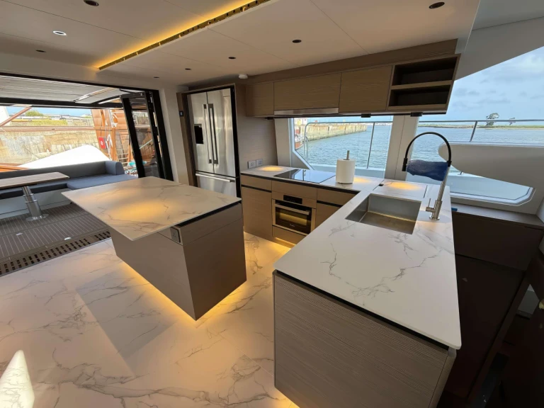 Luxury Yacht rental in Bahamas - Xquisite Yachts Xquisite Hybrid