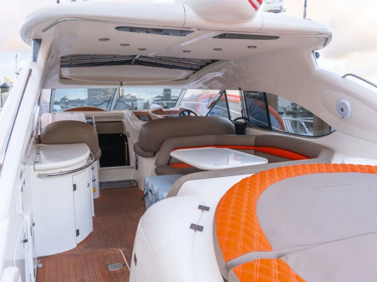 Luxury Yacht rental in Bimini - Sunseeker Sanbella 2