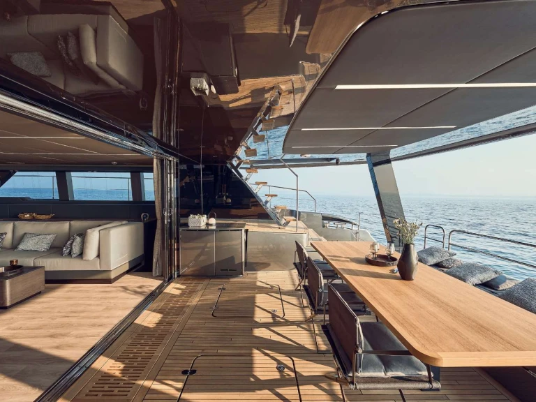 Luxury Yacht rental with or without captain Sunreef State of Florida