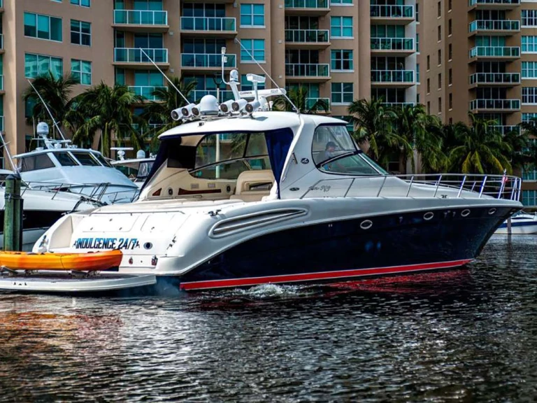 Rent a Sea Ray indulgence 24/7 Miami