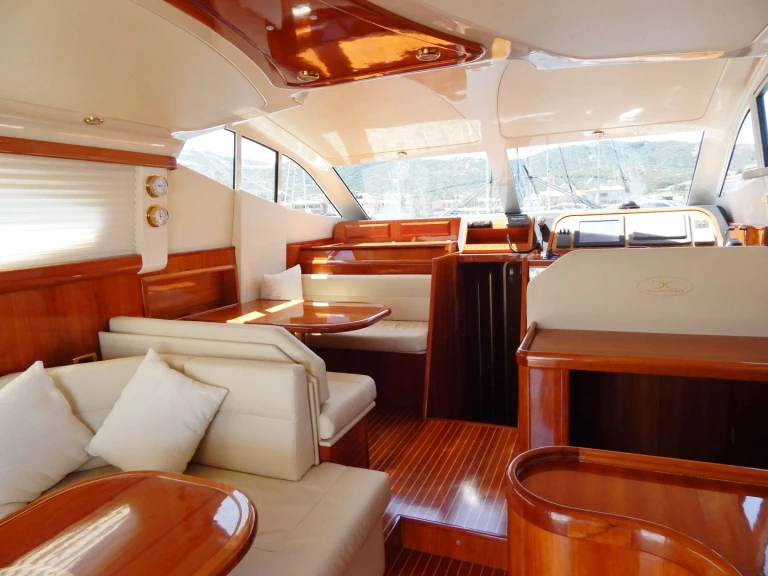 Luxury Yacht rental in Cannigione -  LADY SHINE