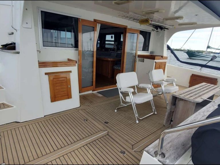 Luxury Yacht for rent Vero Beach at the best price