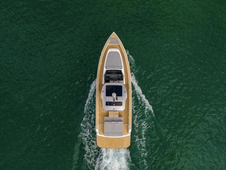Luxury Yacht rental in Town of East Hampton - Pardo Yachts 43 Pardo