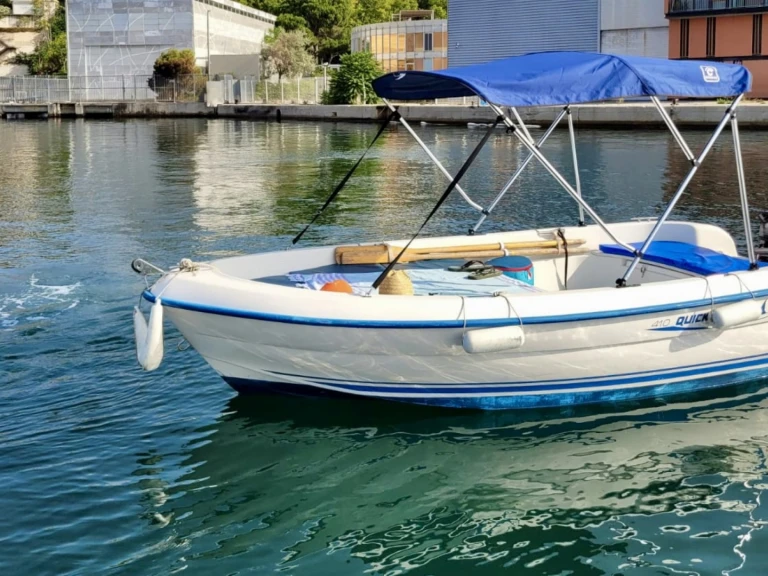 Quicksilver Quicksilver 410 Fish in Marseille on SamBoat