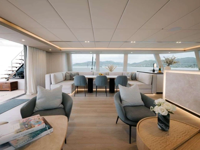Sunreef ENTRE4 charter bareboat or captained in  Canouan Island