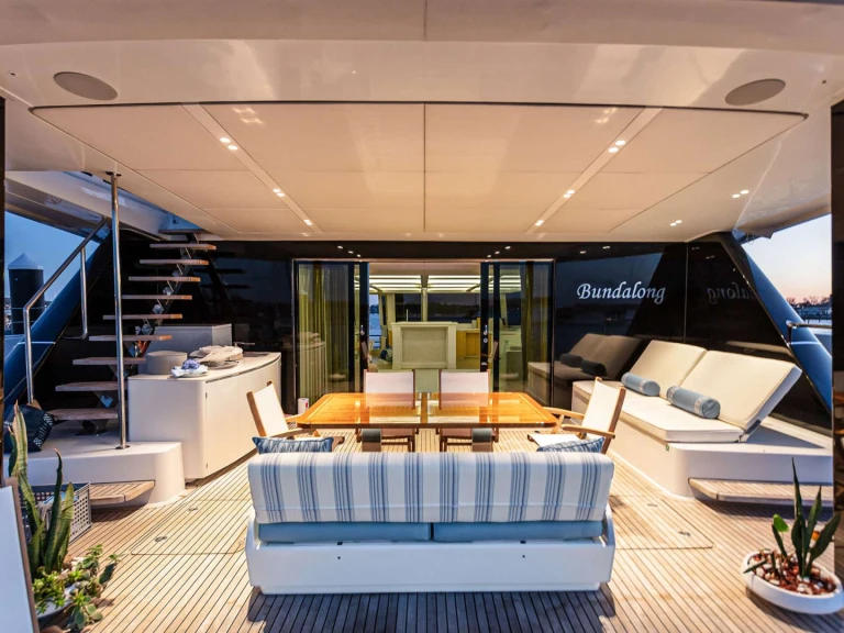 Luxury Yacht for rent Australia at the best price