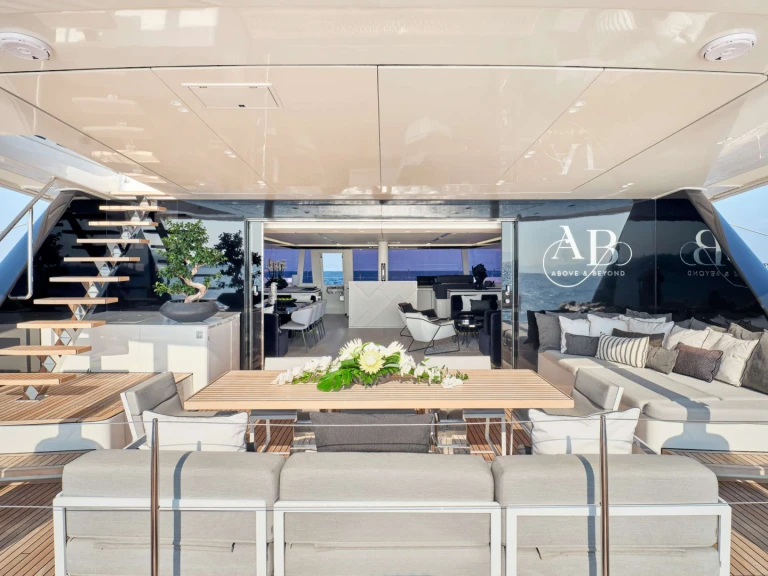 Luxury Yacht rental with or without captain Sunreef Athens