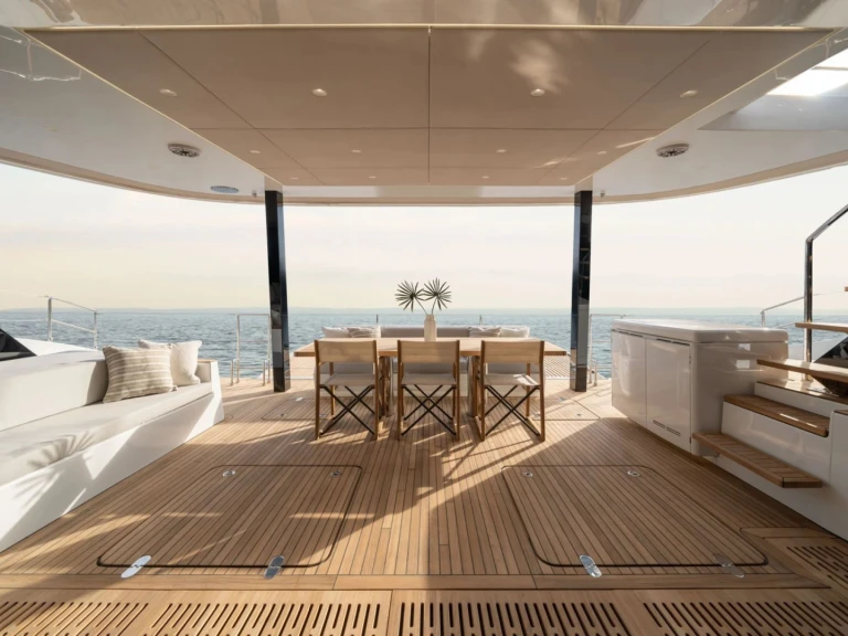 Sunreef ANKAWER VI in Naples on SamBoat