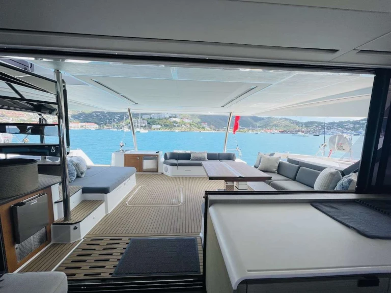 Yacht charter British Virgin Islands (BVI) cheap TRU NORTH