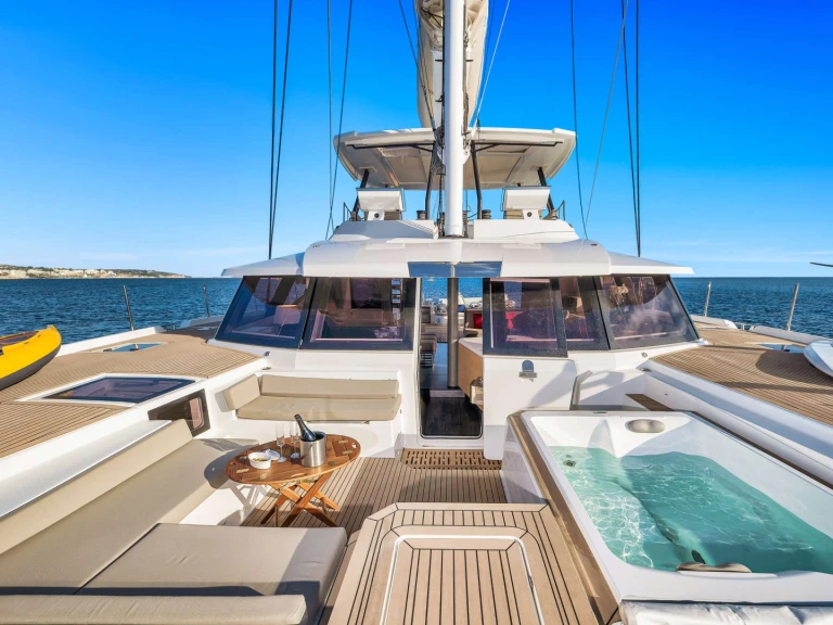 Luxury Yacht rental in Palma de Mallorca - Fountaine Pajot ERA