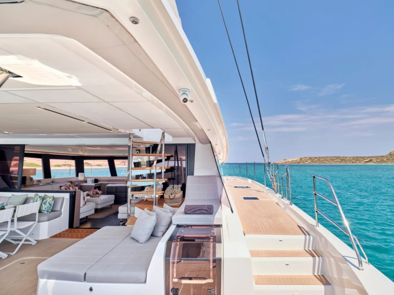 Boat rental Fountaine Pajot PIXIE in Néa Péramos on Samboat