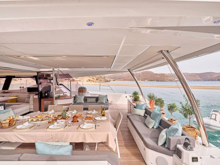 Yacht charter Ionian coast cheap DOLLY