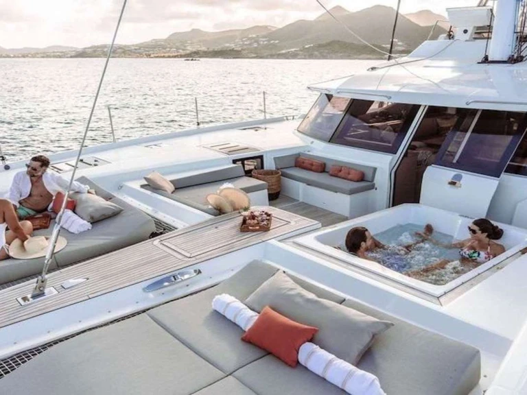 Luxury Yacht for rent Virgin Gorda Island at the best price