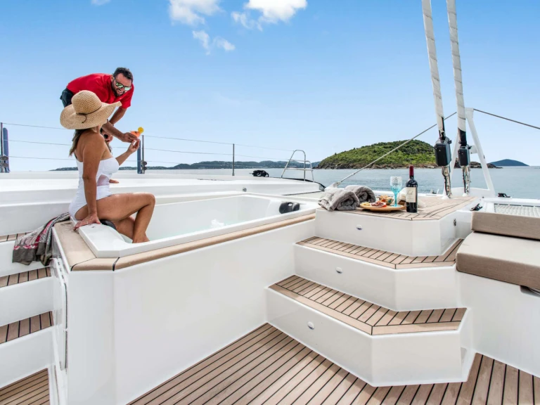 Boat rental Fountaine Pajot INDULGENCE in British Virgin Islands (BVI) on Samboat
