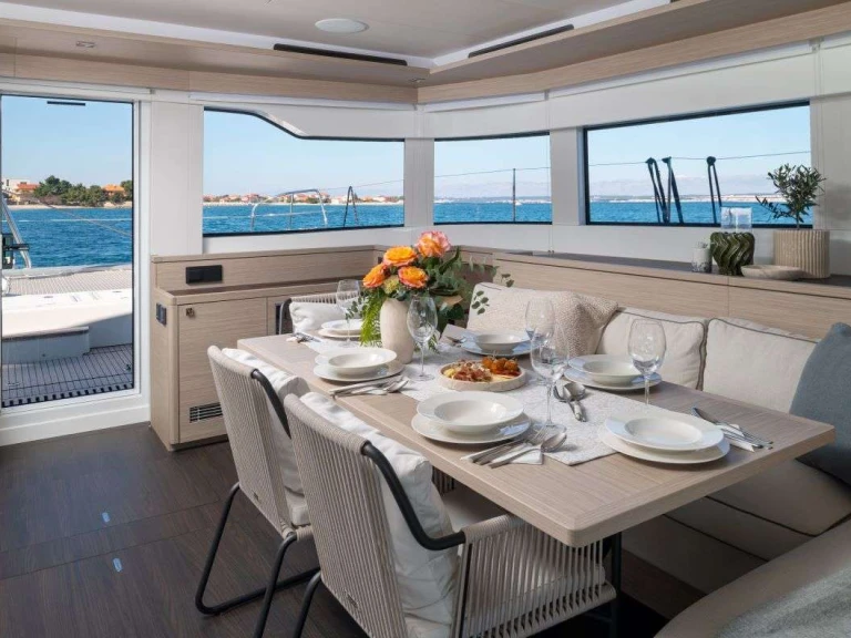 Luxury Yacht rental with or without captain Lagoon Split