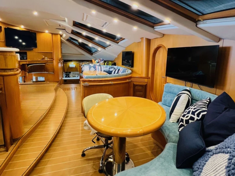Luxury Yacht for rent Road Town at the best price