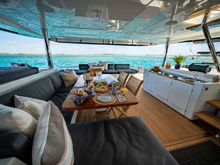 Luxury Yacht for rent British Virgin Islands (BVI) at the best price