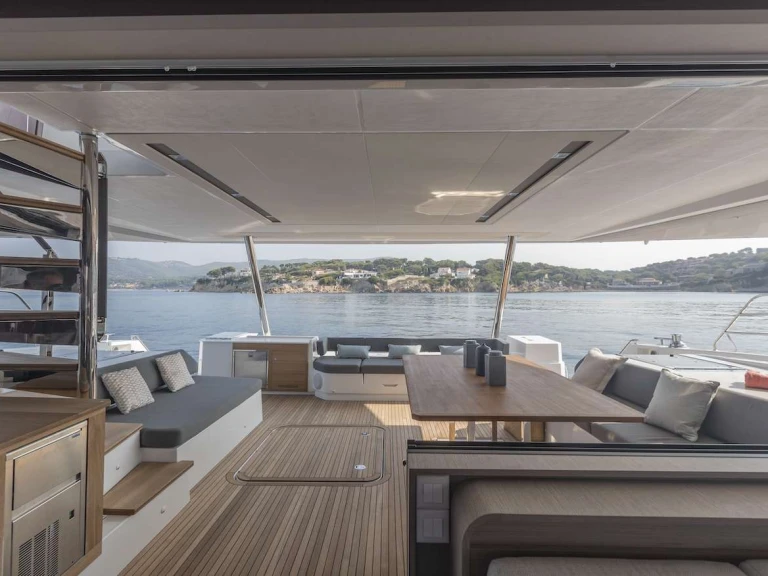 Bareboat Rental Luxury Yacht Fountaine Pajot with a boat licence