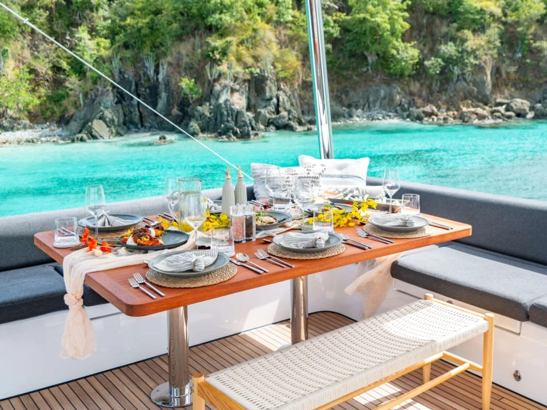 Boat rental Lagoon MINTED ONE in Tortola on Samboat