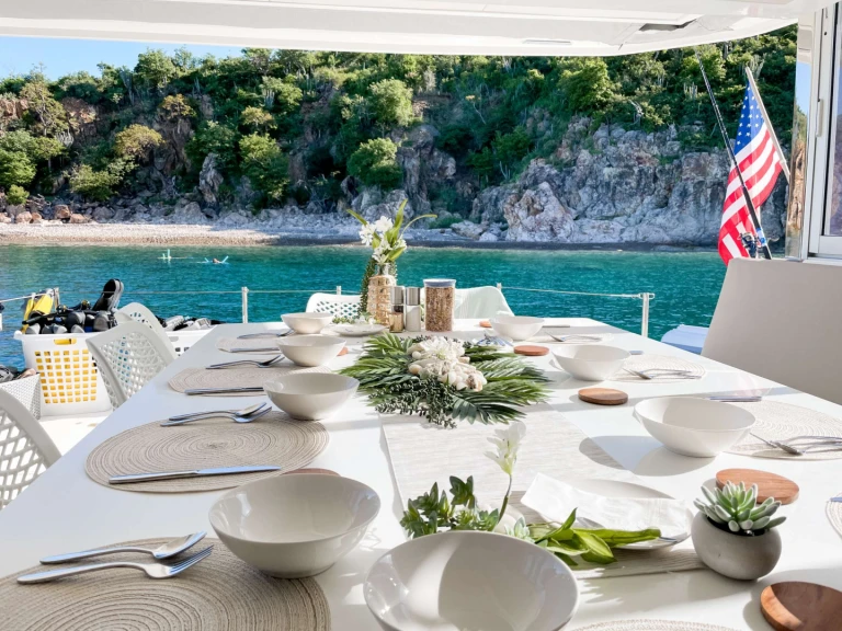 Luxury Yacht rental with or without captain Voyage British Virgin Islands (BVI)