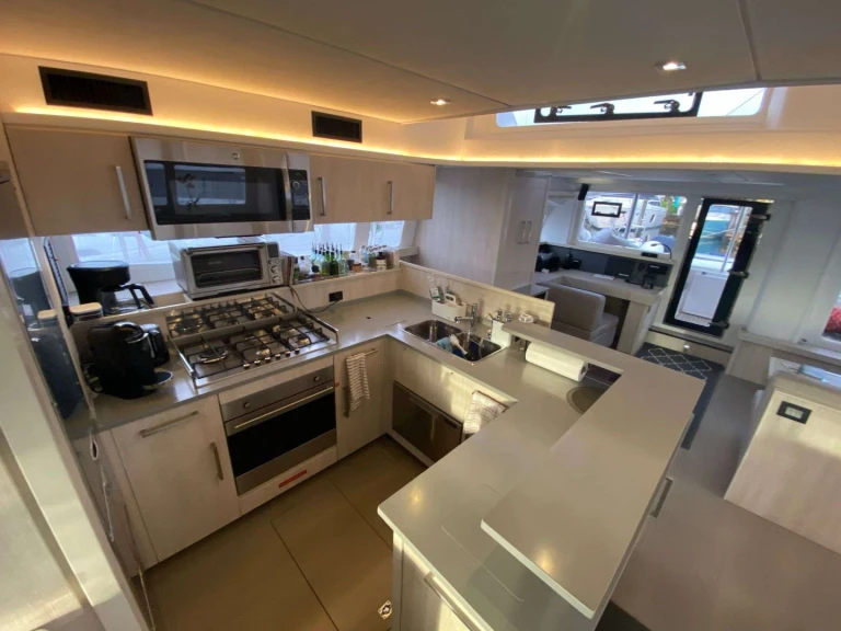Luxury Yacht rental with or without captain Leopard Road Town