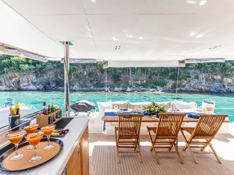 Boat rental Fountaine Pajot Olivia Charles in British Virgin Islands (BVI) on Samboat