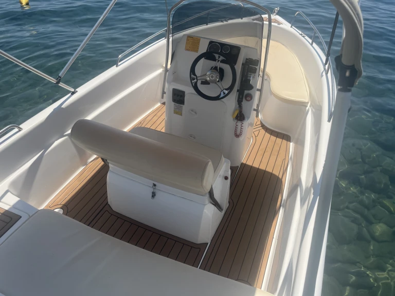 Poseidon Blu Water 170 in Kiotari on SamBoat