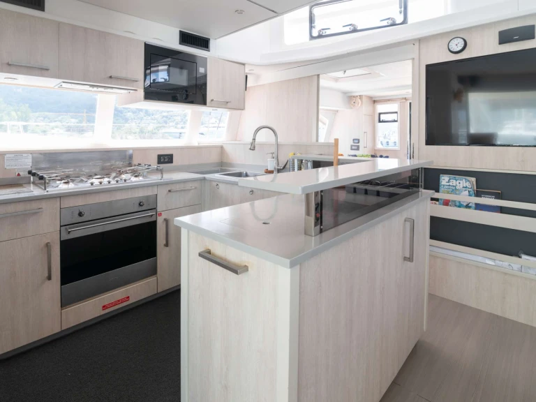 Luxury Yacht rental with or without captain Robertson and Caine Seychelles