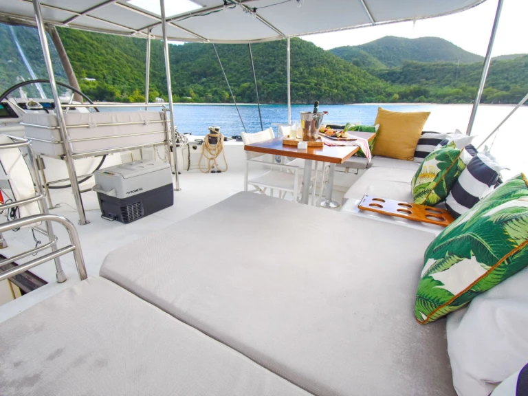 Luxury Yacht rental with or without captain Lagoon British Virgin Islands (BVI)