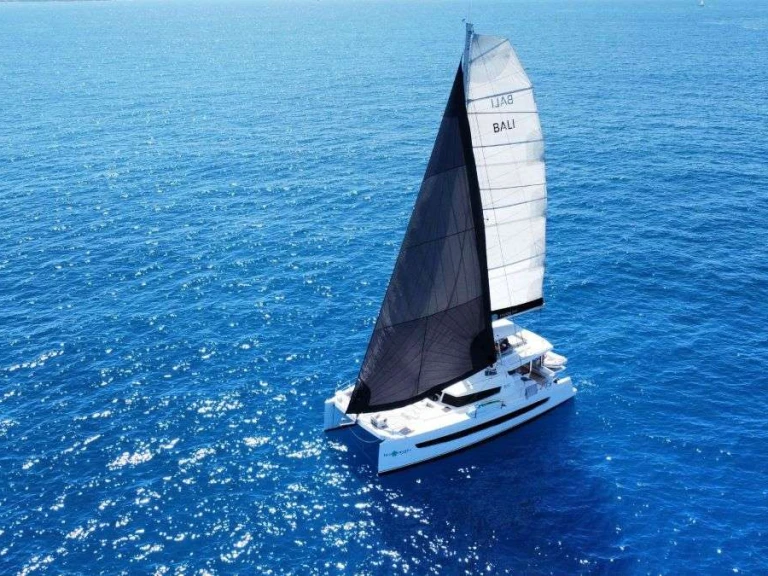 Bareboat Rental Luxury Yacht Bali with a boat licence