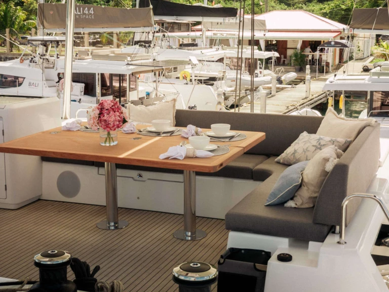 Luxury Yacht for rent British Virgin Islands (BVI) at the best price